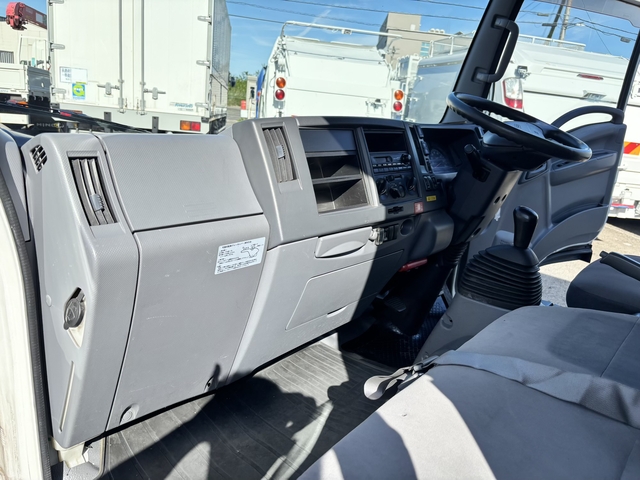 いすゞ エルフ 小型 バン TKG-NLR85AN(107834) 47枚目