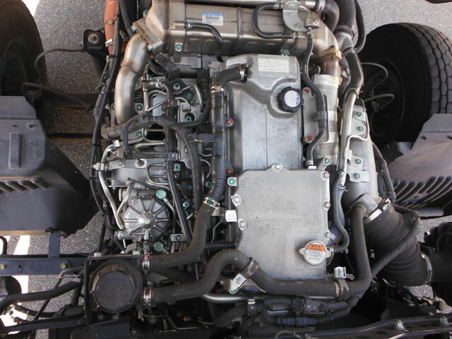 日野 レンジャー 中型 ウィング TPG-FD7JLAA(8575) 9枚目