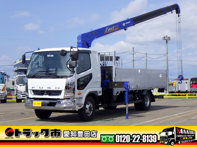 三菱ふそう ファイター 中型 平ボディ（クレーン付） 2KG-FK62F(111857) 1枚目