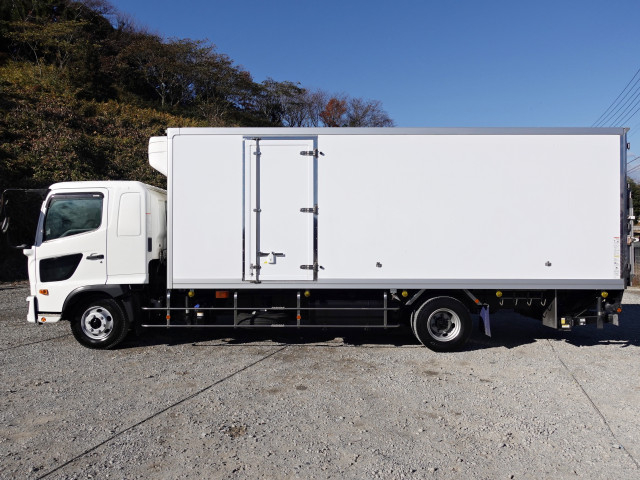 日野 レンジャー 中型 冷蔵冷凍バン 2KG-FD2ABG(98552) 13枚目