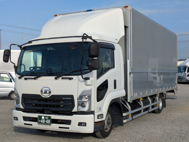 UDトラックス（日産） コンドル 中型 ウィング 2RG-BRR90T2(110871) 1枚目