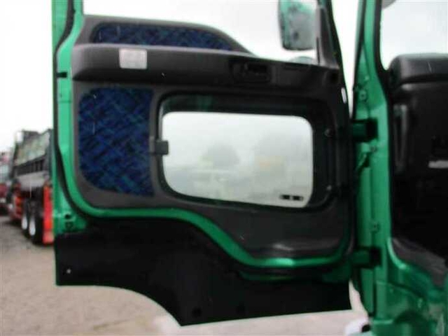 いすゞ ギガ 大型 トラクタ PDG-EXZ52J8(37777) 10枚目