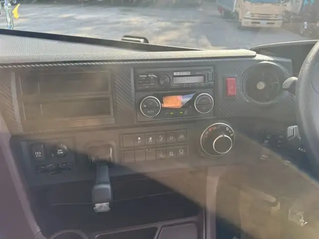 日野 プロフィア 大型 トラクタ 2WG-SH1EDGG(108834) 21枚目