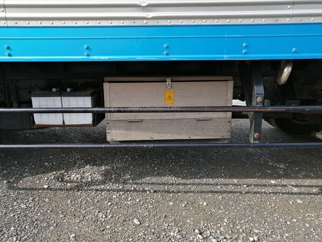 UDトラックス（日産） カゼット 小型 バン PB-BKR81AN(5354) 31枚目