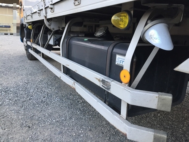 UDトラックス（日産） コンドル 中型 ウィング PB-MK36A(2935) 19枚目