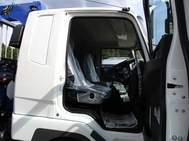 三菱ふそう ファイター 中型 平ボディ（クレーン付） 2KG-FK62FZ(7743) 25枚目