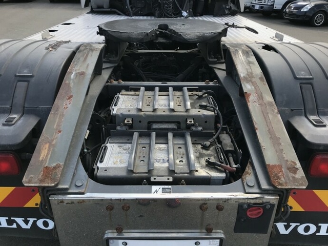 ボルボ その他・不明 大型 トラクタ QKG-H2TEA1(8851) 13枚目