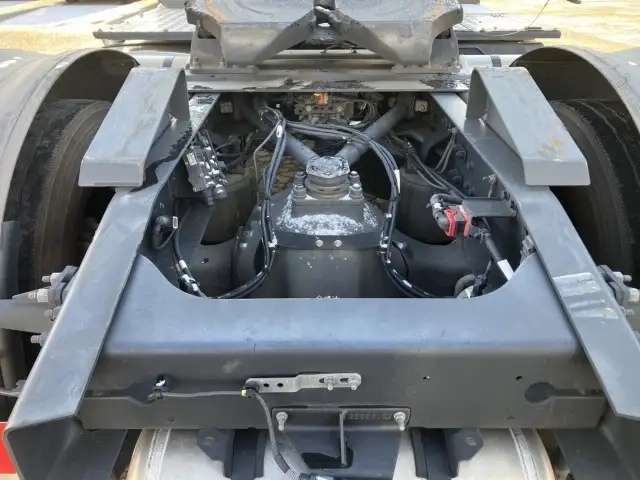 日産自動車 クオン 大型 トラクタ 2PG-GK5AAD(106701) 13枚目