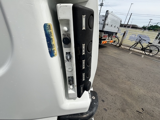 Isuzu elf Small Packer rotate trucks TKG-NMR85N(107776) 10枚目