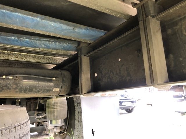 UDトラックス（日産） ビッグサム 大型 ウィング KL-CD48L(3030) 13枚目