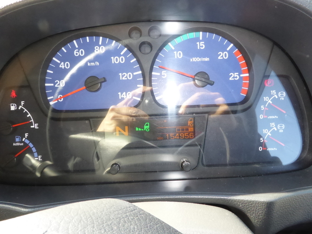 UDトラックス（日産） クオン 大型 平ボディ QKG-CD5ZL(2824) 24枚目