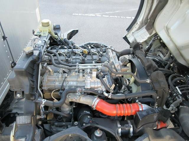 三菱ふそう キャンター 小型 バン TKG-FEA50(37346) 10枚目