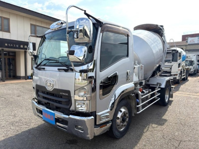 Nissan UD condor 6studs large Mixer trucks 2PG-BTR90U2(109493) 1枚目