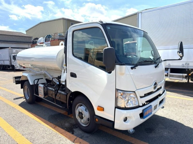 日野 デュトロ 小型 高圧洗浄車 2KG-XZU700M(108892) 2枚目