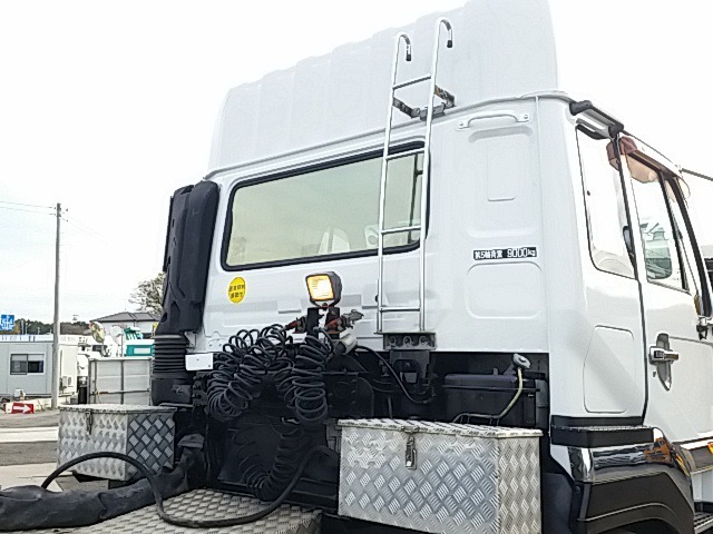 UDトラックス（日産） ビッグサム 大型 トラクタ KL-CK482BAT(8202) 27枚目