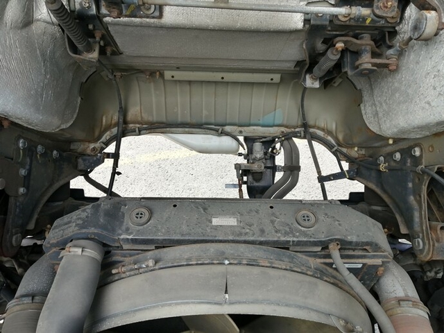 UDトラックス（日産） クオン 大型 トラクタ AKG-GK4XAB(5650) 42枚目