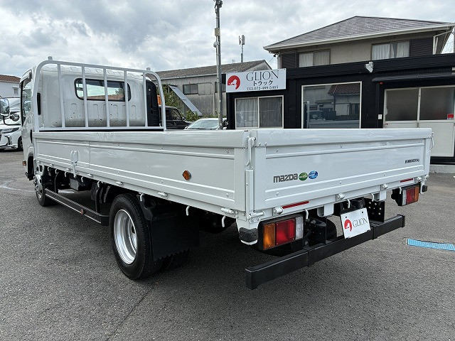 マツダ タイタン 小型 平ボディ 2RG-LPR88AR(110197) 6枚目