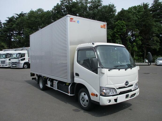 Hino dutro Small Box body 2RG-XZU655M(10336) 2枚目