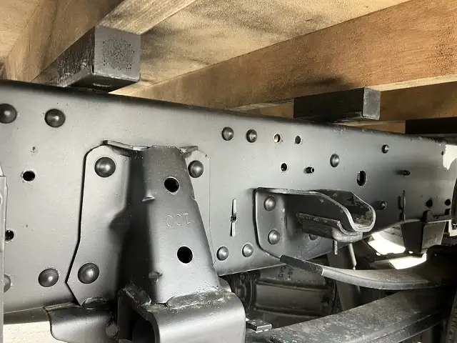 いすゞ エルフ 小型 平ボディ 2RG-NPS88AR(110827) 16枚目