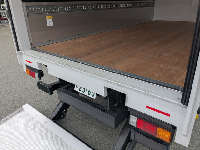 Mitsubishi Fuso canter Small Wing body 2RG-FEB50(107320) 13枚目