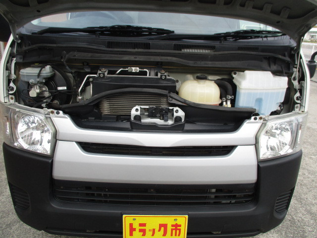 トヨタ ハイエース 小型 冷蔵冷凍バン LDF-KDH206V(96498) 10枚目