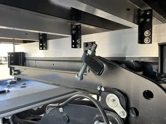 日野 レンジャー 中型 冷蔵冷凍バン 2KG-FD2ABG(113624) 26枚目