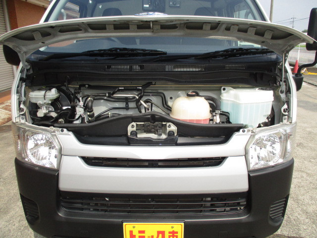 Toyota hiace Small Freezer box_body CBF-TRH200V(92118) 10枚目