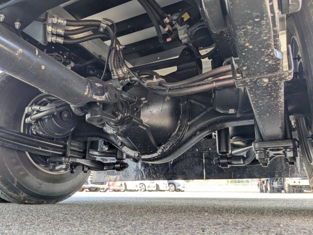 Mitsubishi Fuso fighter Middle Wing body 2KG-FK65F(104739) 35枚目