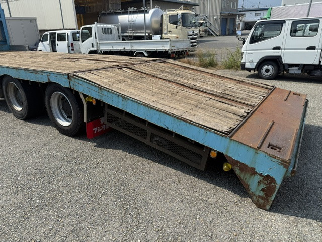 UDトラックス（日産） クオン 大型 Translation missing: ja.item.body_keijou_enum.body_keijou_carrier_other QKG-CG5ZA(110783) 10枚目
