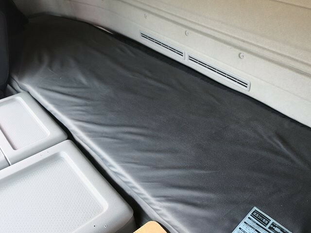 UDトラックス（日産） クオン 大型 ウィング LKG-CG5ZA(27446) 23枚目