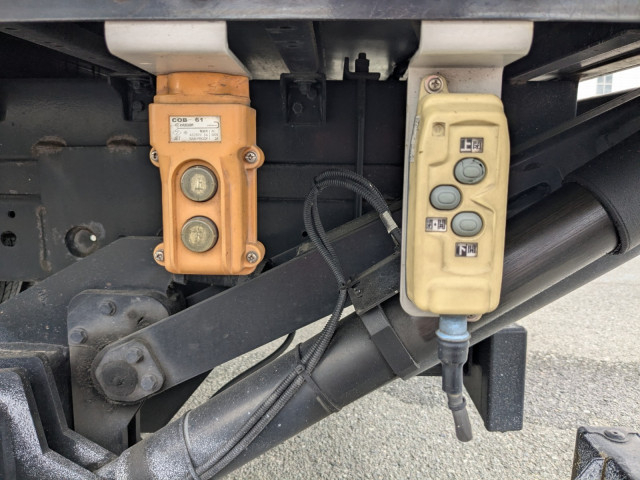 日野 デュトロ 小型 バン TKG-XZU650(105485) 32枚目