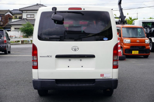 トヨタ 小型 Translation missing: ja.item.body_keijou_enum.body_keijou_light_van CBF-TRH200V(109681) 4枚目