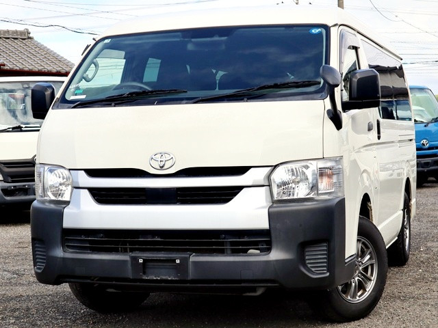 トヨタ ハイエース 小型 バン 3BA-TRH219W(112530) 1枚目
