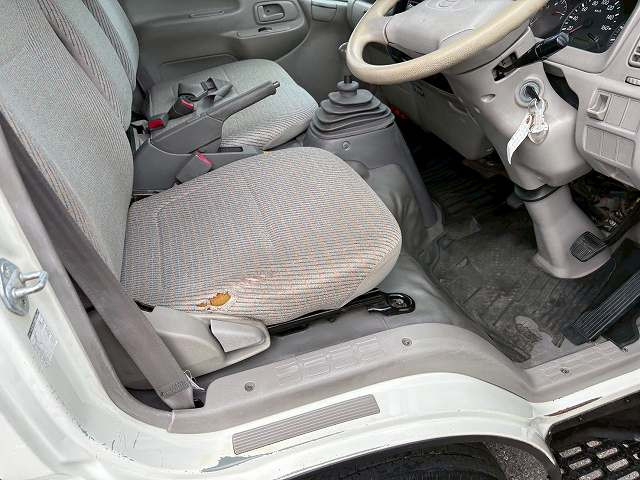 トヨタ ダイナ 小型 タンクローリー GE-RZY220(109647) 37枚目