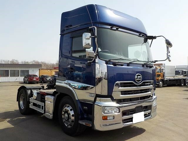 UDトラックス（日産） クオン 大型 トラクタ QPG-GK5XAB(9301) 3枚目