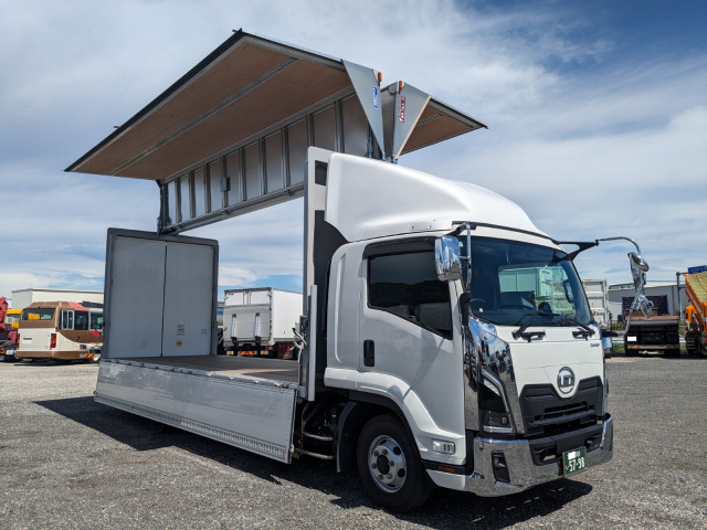UDトラックス（日産） コンドル 中型 ウィング 2RG-BRR90T4(111504) 39枚目