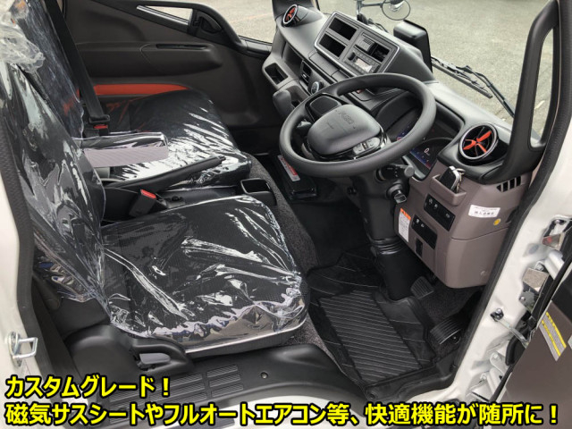 三菱ふそう キャンター 小型 平ボディ 2RG-FBA20(108895) 4枚目
