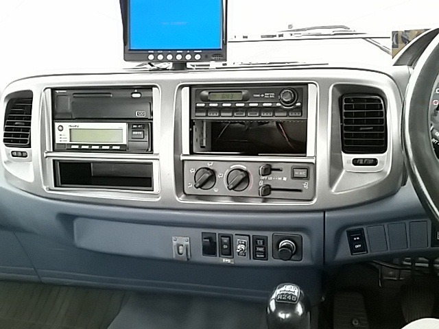 日野 レンジャー 中型 コンテナ専用車 BDG-GC7JEWA(8224) 76枚目