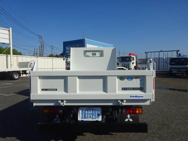 三菱ふそう キャンター 小型 土砂ダンプ 2RG-FBA60(111826) 3枚目
