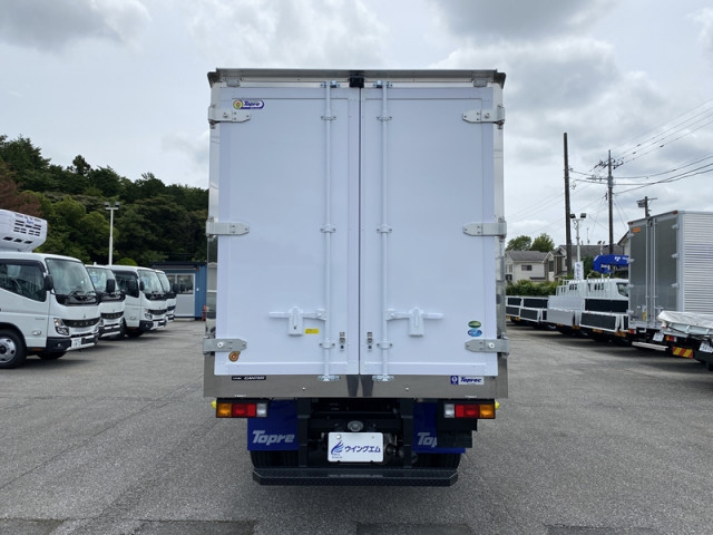 三菱ふそう キャンター 小型 冷蔵冷凍バン 2RG-FBAV0(111079) 8枚目