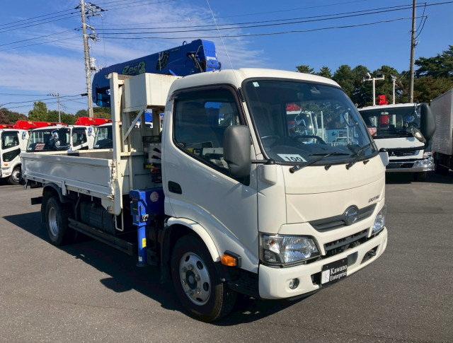 日野 デュトロ 小型 平ボディ（クレーン付） TKG-XZU6527M(96112) 4枚目