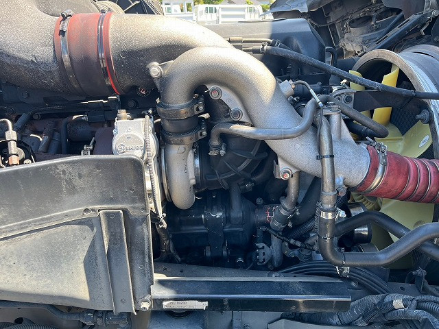 UDトラックス（日産） クオン 大型 トラクタ LKG-GK5XAB(62161) 42枚目
