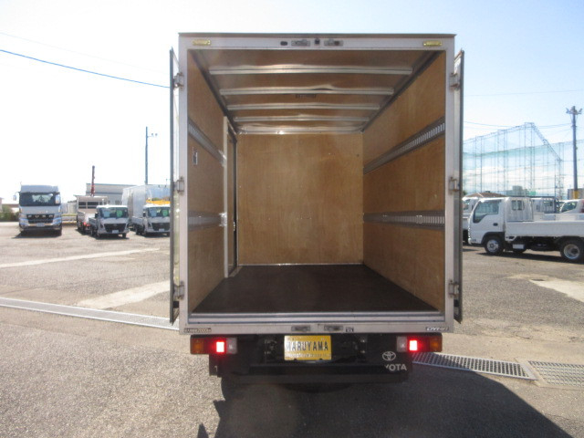 トヨタ ダイナ 小型 バン 2RG-XZC605(113686) 8枚目