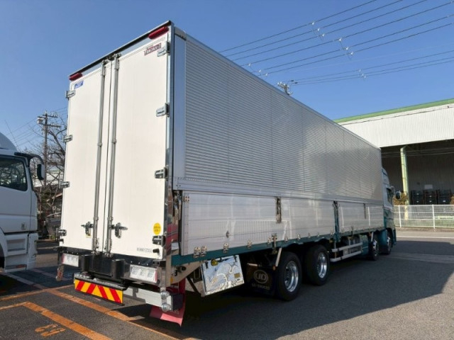 UDトラックス（日産） クオン 大型 ウィング 2PG-CG5CA(102865) 3枚目
