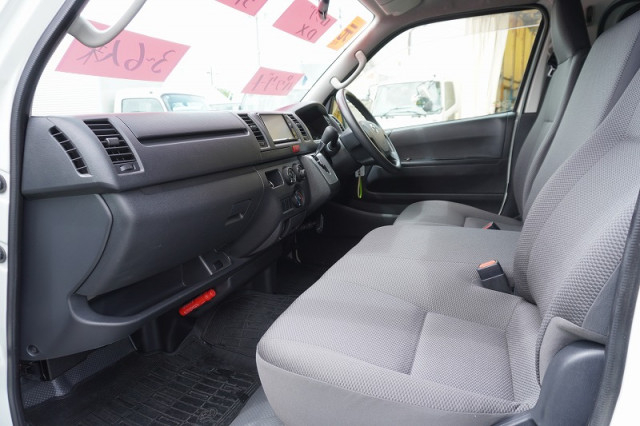 トヨタ ハイエース 小型 Translation missing: ja.item.body_keijou_enum.body_keijou_light_van CBF-TRH200K(110801) 40枚目