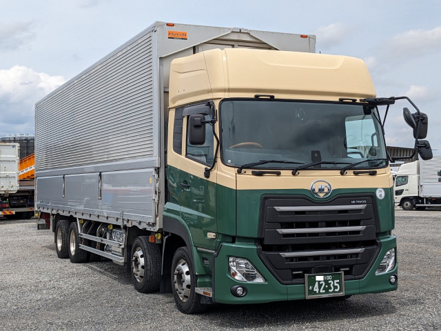 UDトラックス（日産） クオン 大型 ウィング 2PG-CG5CA(109113) 2枚目