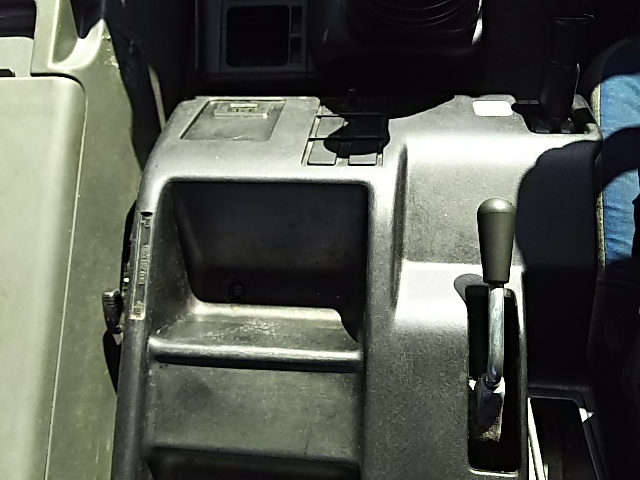 いすゞ ギガ 大型 トラクタ QKG-EXD52AD(7869) 38枚目