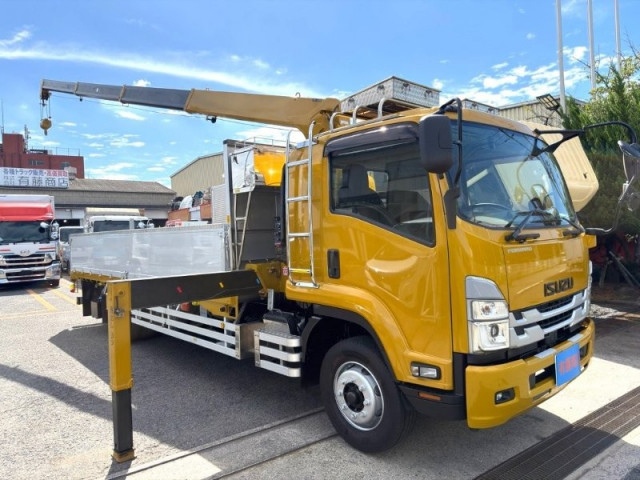 いすゞ フォワード 増トン 平ボディ（クレーン付） 2RG-FTR90U2(109506) 6枚目