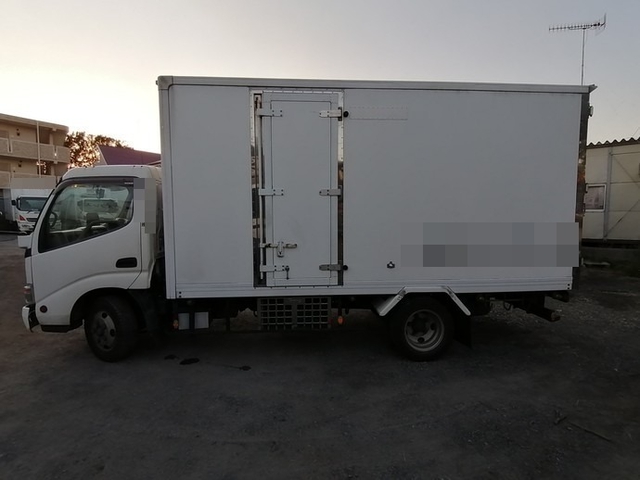 日野 デュトロ 小型 保冷バン BDG-XZU348M(4110) 8枚目