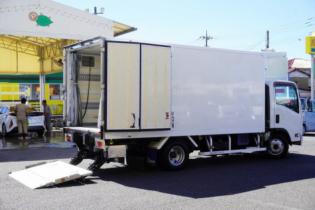 いすゞ エルフ 小型 冷蔵冷凍バン TRG-NPR85AN(113340) 9枚目